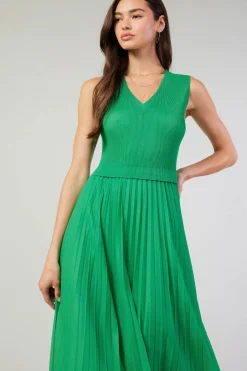 Cari Ribbed Contrast Pleated Dress