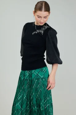 Contrast Sleeve Knit Blouse