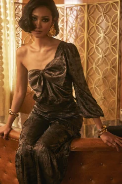 One Shoulder Textured Top