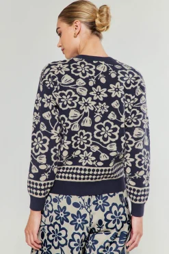 Pullover Floral Sweater